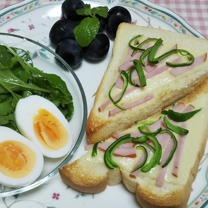 ピザトーストとサラダとフルーツのランチプレート レシピ 作り方 By ミニー7015 楽天レシピ ピザトーストとサラダとフルーツのランチプレート レシピ 作り方 By ミニー7015 楽天レシピ